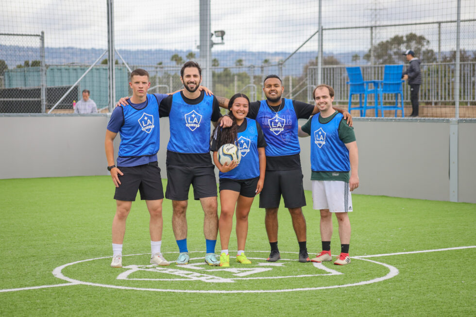 LA GALAXY GRASSROOTS LEAGUE Youth LA Galaxy